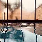 Astorga. Leon. Piscina. Casa Val De San Lorenzo.