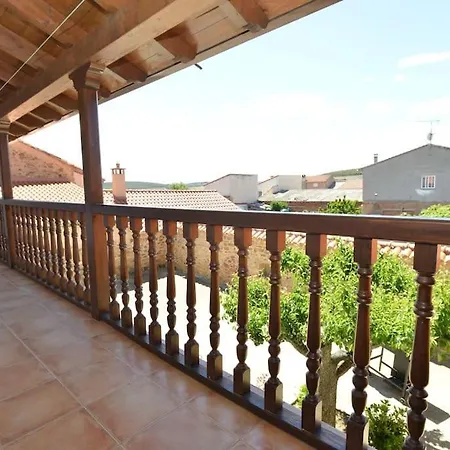 Astorga. Leon. Piscina. Casa Val De San Lorenzo. Holiday home Val De San Lorenzo