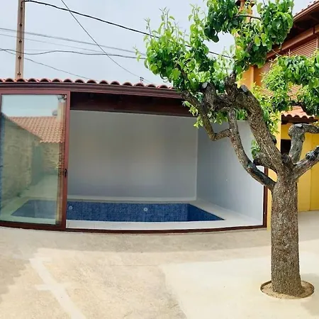 Astorga. Leon. Piscina. Casa Val De San Lorenzo. 度假居 Val De San Lorenzo