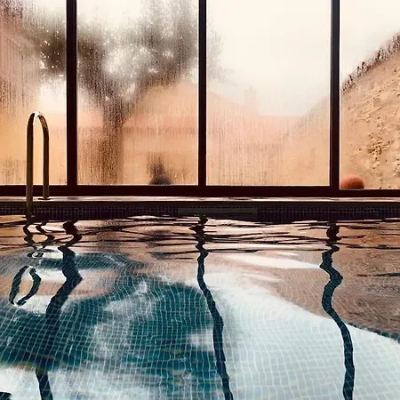 Astorga. Leon. Piscina. Casa Val De San Lorenzo.