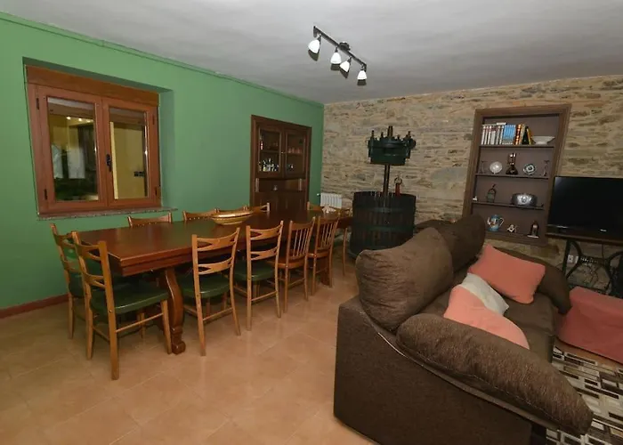 Astorga. León. Piscina. Casa Val De San Lorenzo. Val De San Lorenzo