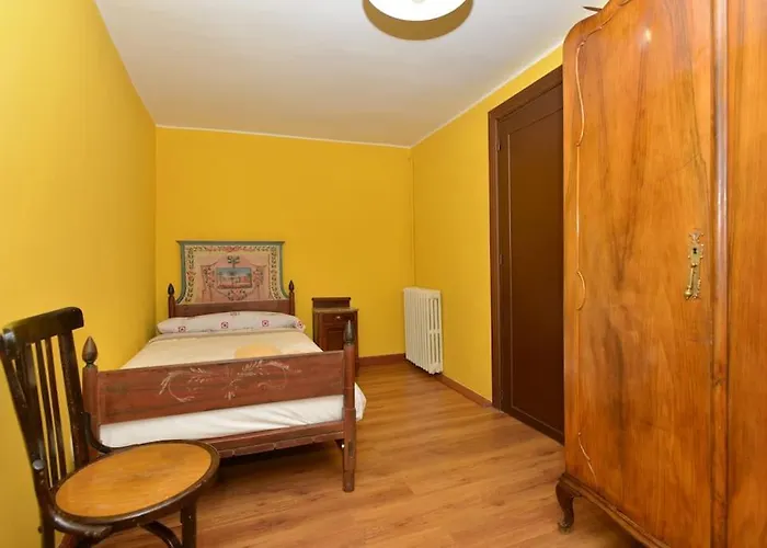 Astorga. León. Piscina. Casa Val De San Lorenzo.